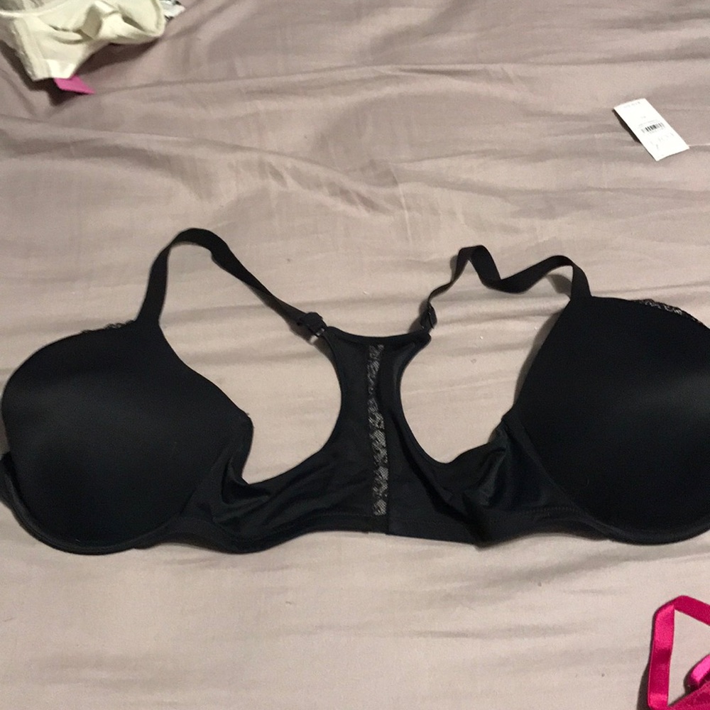 Maidenform front clasping bra!